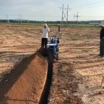 链条开沟机自走单双链条小型农用冻土耕地果园施肥挖沟