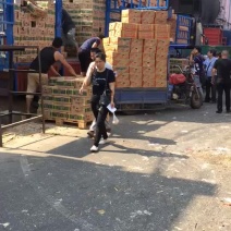 看清楚！我们是市场代卖，不是产地，价格只是象征