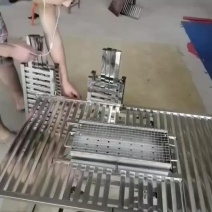 便携式不锈钢折叠烧烤桌