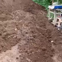 热销（基地直供）天然纯牛粪蚯蚓粪有机肥