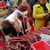 香肠，纯猪肉香肠。