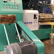多功能口榨油机，厂家试机完成随时准备发货质量保证。