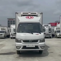 东风途逸小型果蔬冷藏车