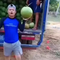 椰青