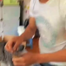 身体棒棒的，一年一季的新鲜冬虫夏草上市了