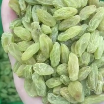 吐鲁番葡萄干，新疆原产地，口感很好，香甜适口，欢迎选购