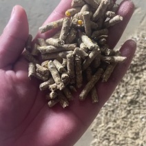 花生秧熟化颗粒，花生秧颗粒可作为牛羊马鹿饲料适口性好