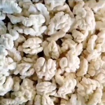 陕西商洛精品核桃仁，大量加工，取皮烘干，按规格定作。