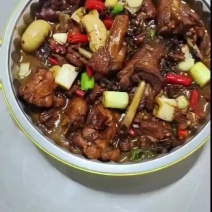 临沂炒鸡，一件一只，18个月的小公鸡，保质期12个月