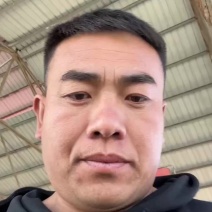 新鲜甘蓝，健康美味，直供农场，快来选购！