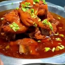 羊拐筋，特色菜品店里出个特色套餐，引流还是非常不错的