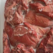大块鲜冻牛肉