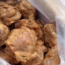 酱卤猪龟腱猪腱子肉颜色鲜亮，大小均匀，味道非常好