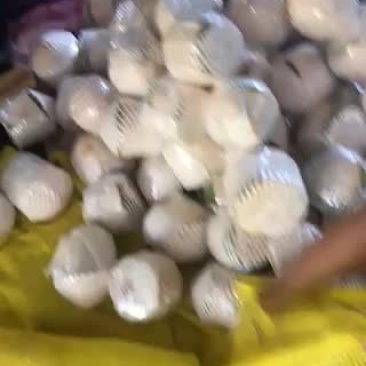 漂亮椰青