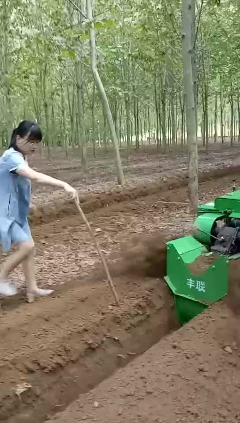 开沟施肥回填一体五个工具八个功能，厂家直销，果园管理全能