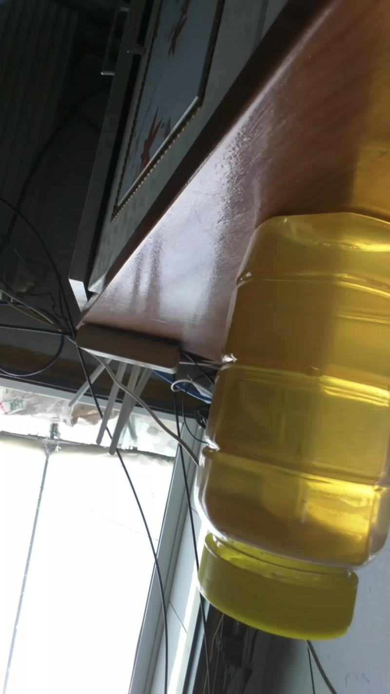 蜂蜜纯天然椴树蜜。保质保量