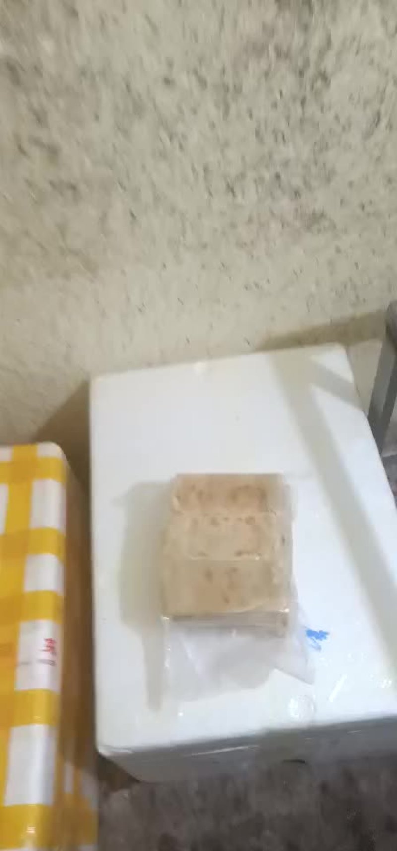 河间正宗驴肉火烧皮批发，吃店联系优惠多！