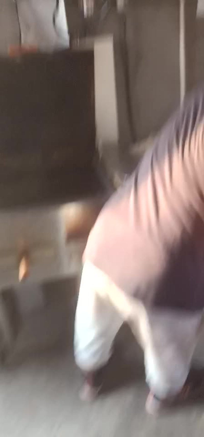 河间正宗驴肉火烧皮批发，吃店联系优惠多！