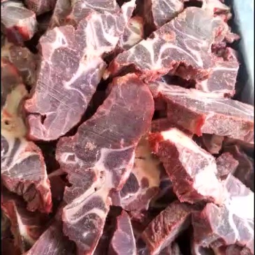 牛脖骨肉多多
