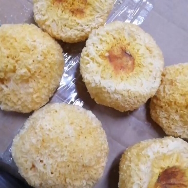 雪耳。银耳