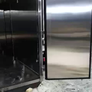 对接式导轨肉钩车，内不锈钢箱体，5台即将完工。