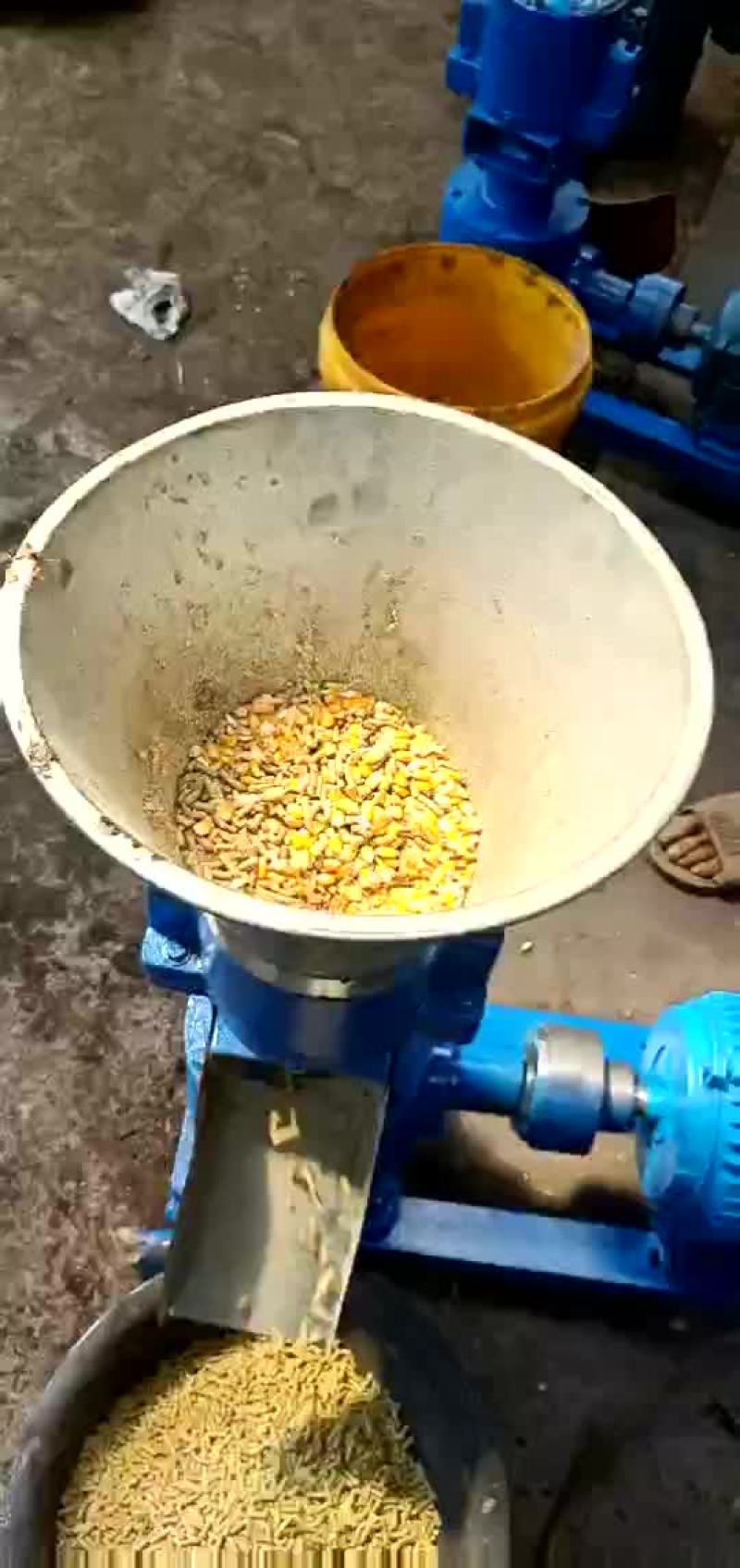 厂家现货批发饲料颗粒机制粒机