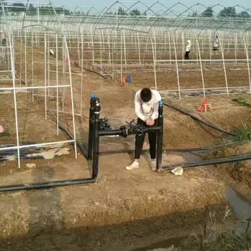 滴灌，喷灌