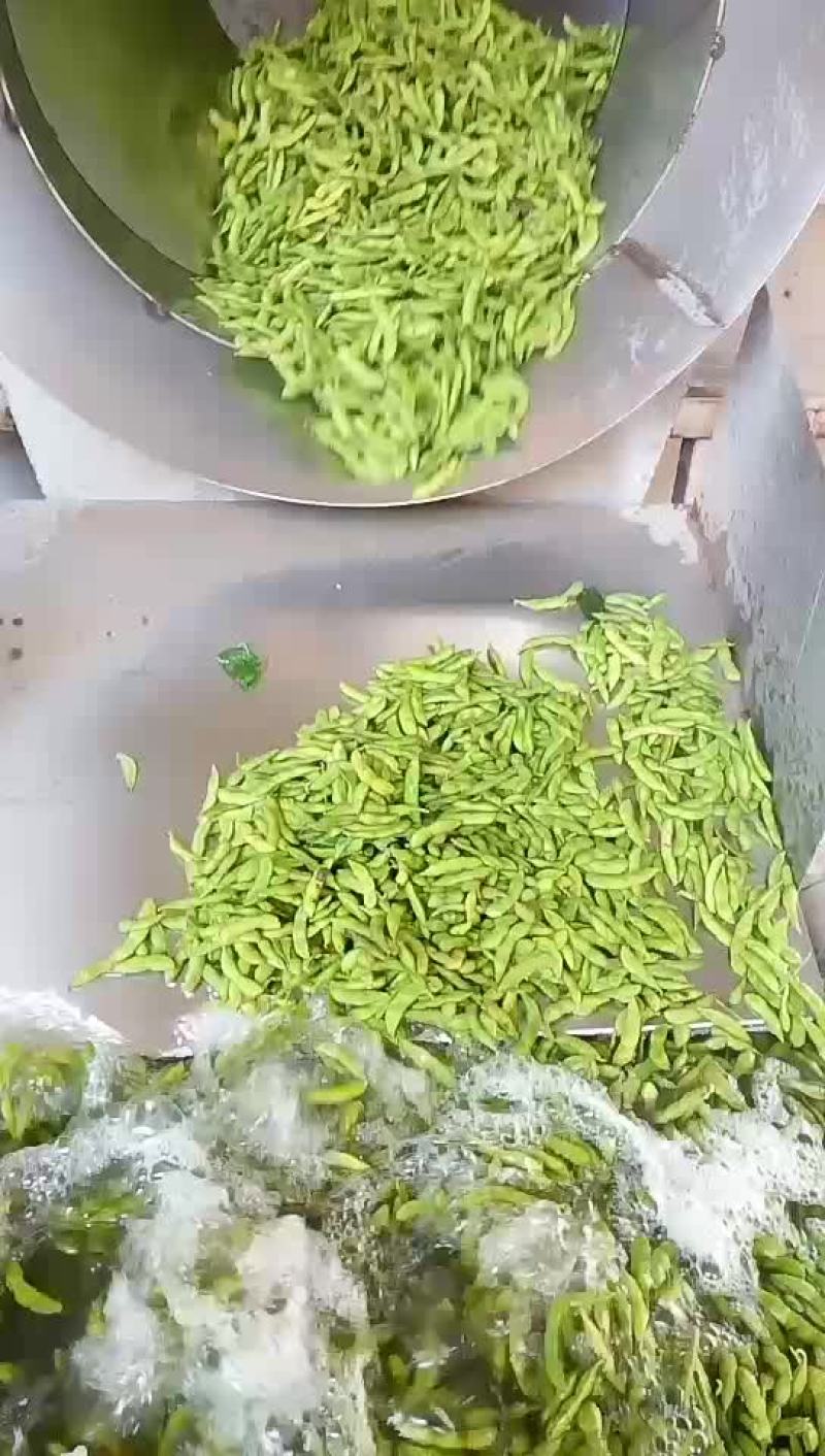 精品毛豆绿宝石