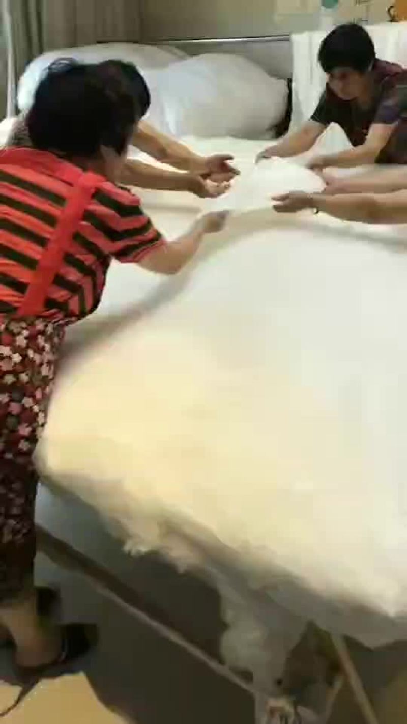 蚕丝被