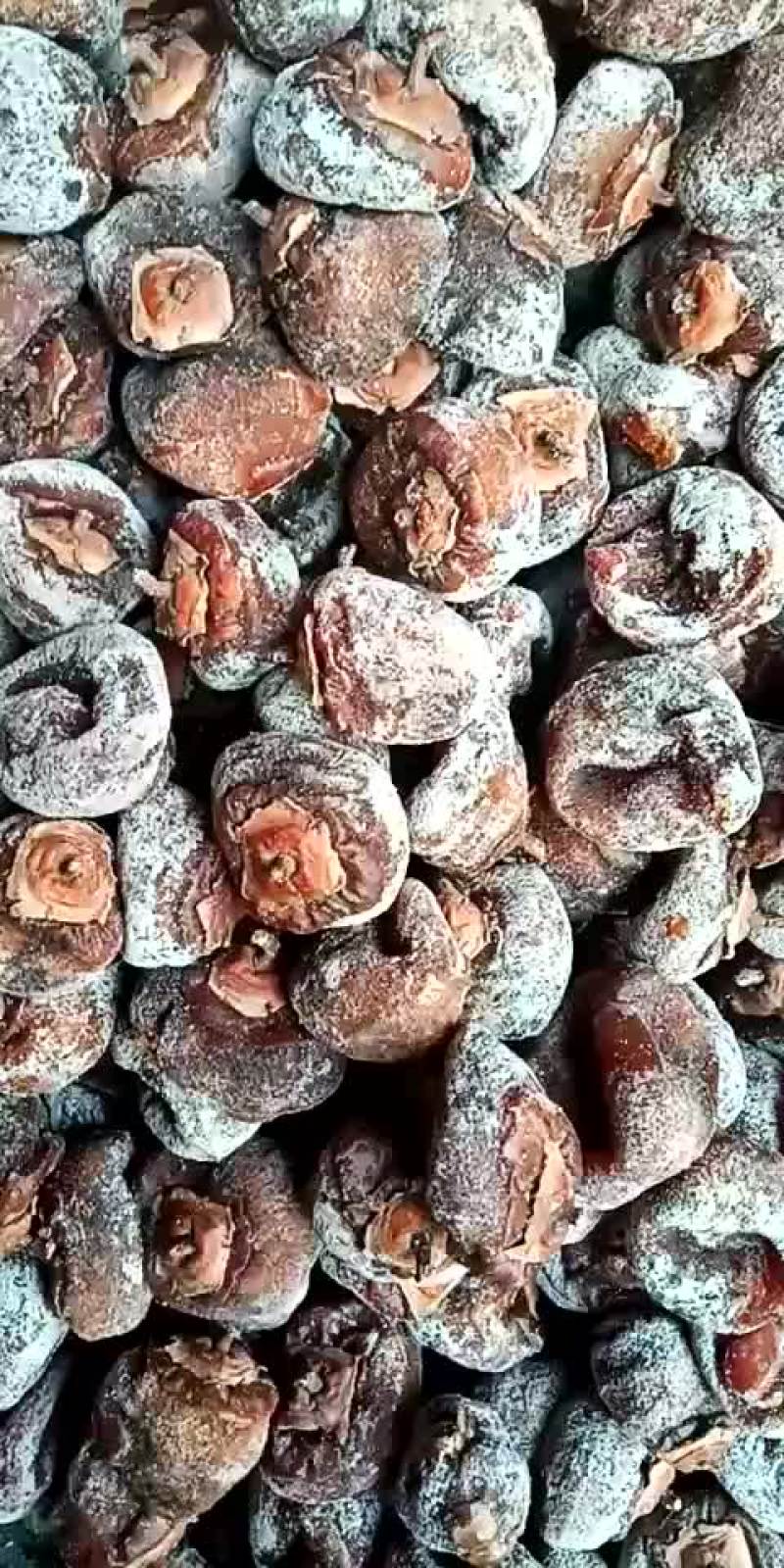 柿饼，以前的老品种柿子加工的，特别好吃