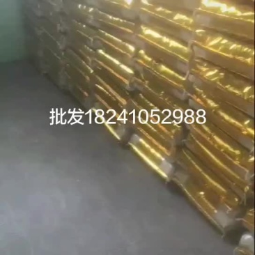 纯绿色
