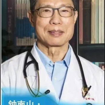 苹果，富士国光都是套袋的