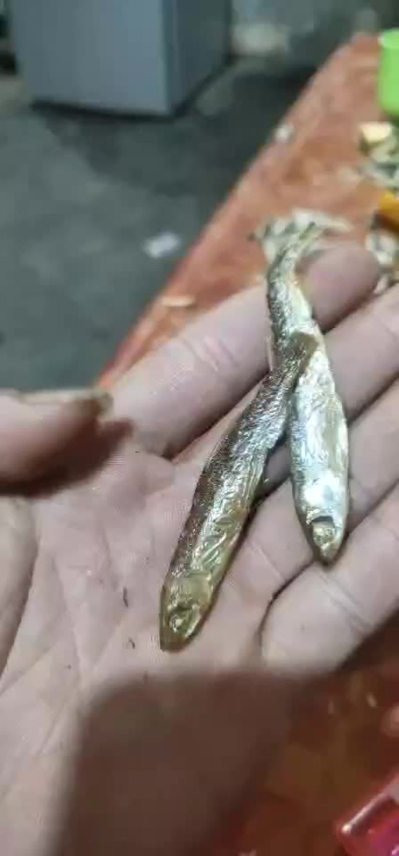 果炭火焙餐条鱼