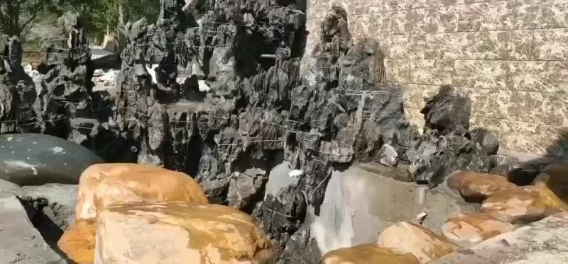 英石