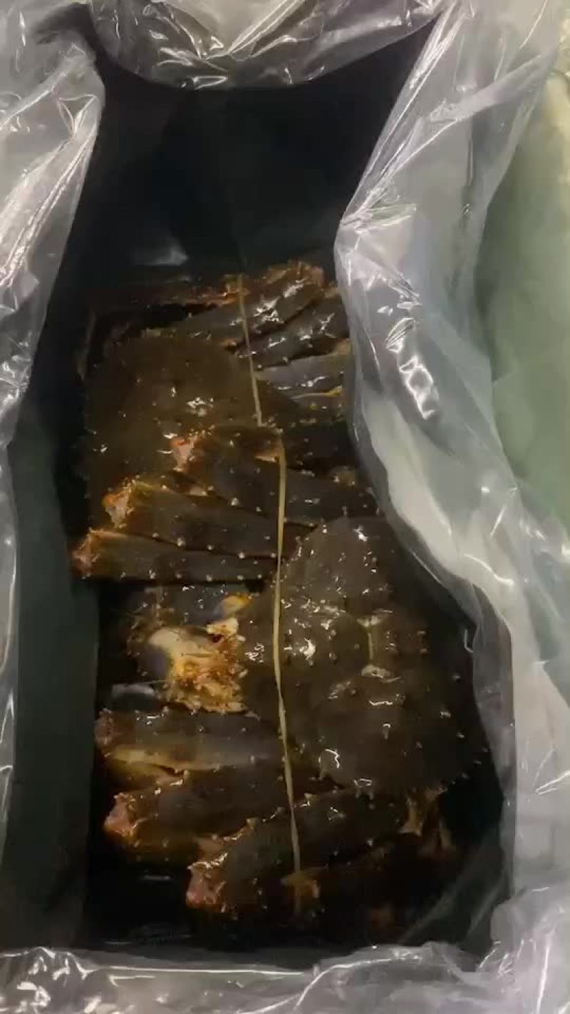 鲜活新鲜热销阿拉斯加帝王蟹全程视频空运物流