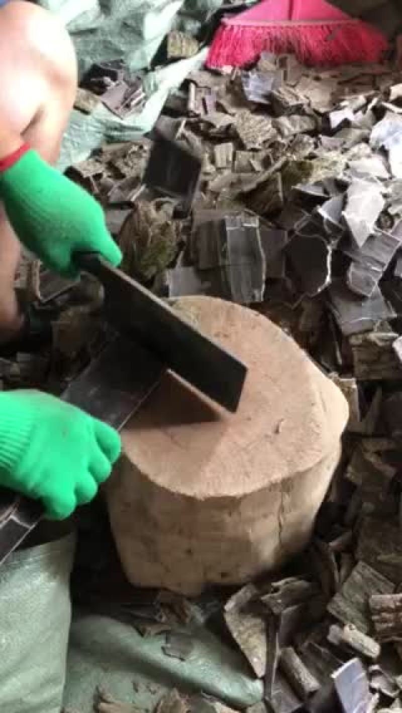 川杜仲方块，川黄柏都有