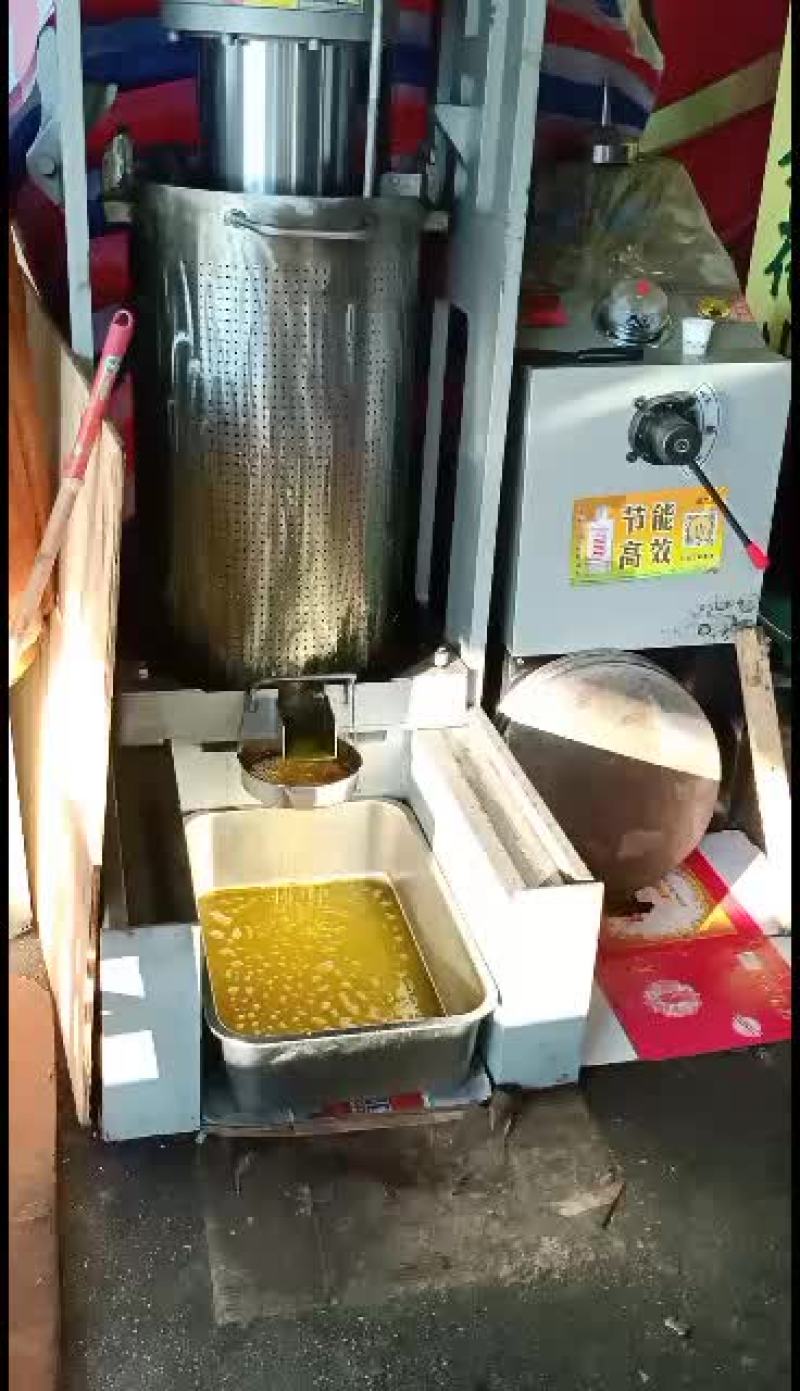 山茶油，茶籽油，山茶籽油