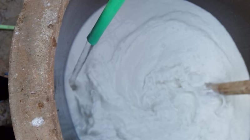 红薯淀粉传统老工艺长达半月每天换水沉淀