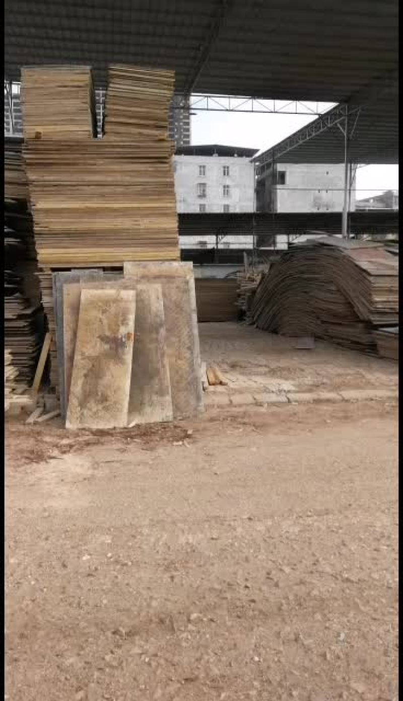 工地旧模板大量现货供应，价格便宜