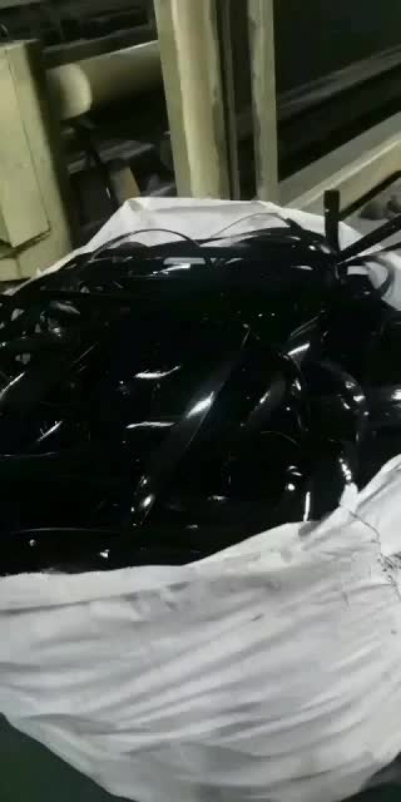 鱼塘防渗膜，土工布厂家直销，化粪池垃圾填埋场飞灰固化粪