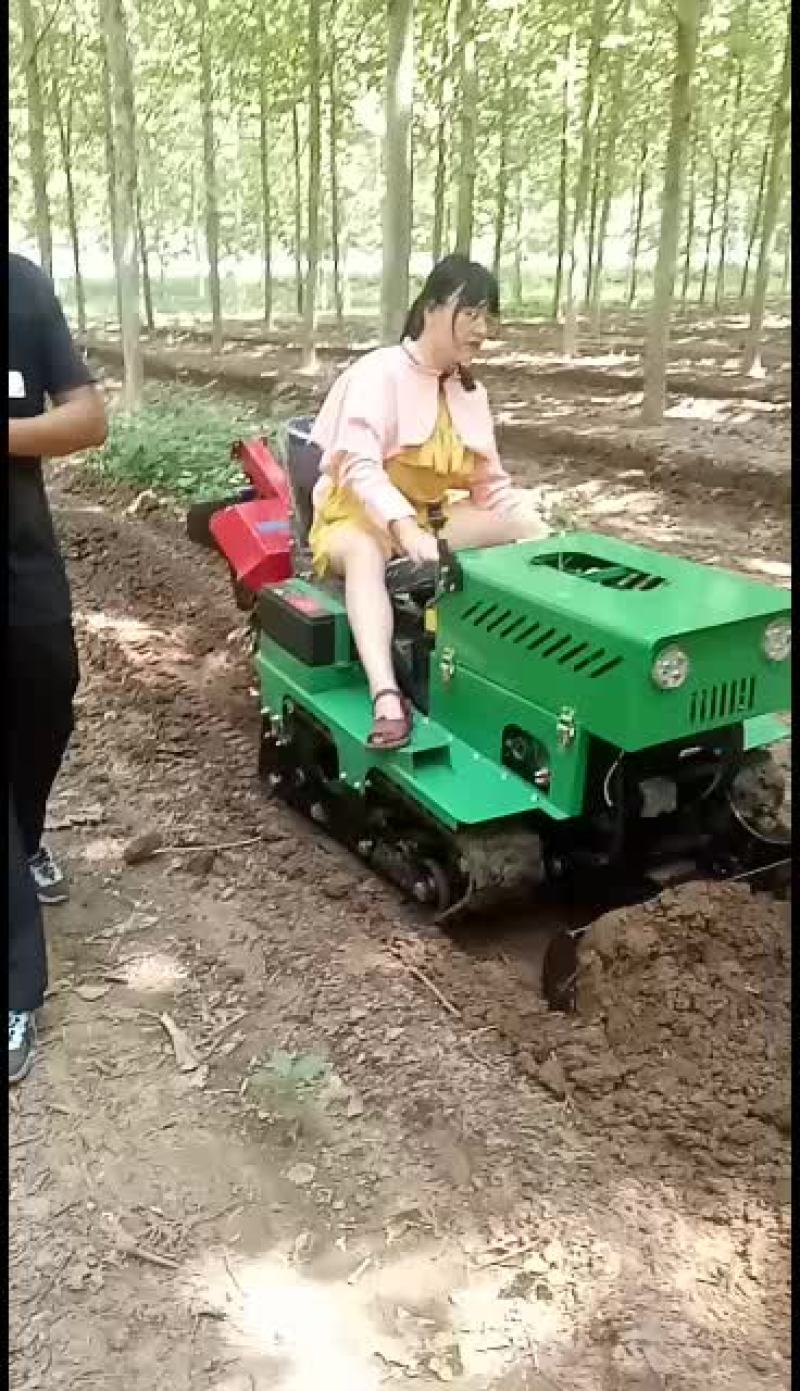 履带乘坐式柴油16马力推土机，大棚耕整旋地机，自走式