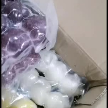 东北特产粘豆包[机智]黑黄白三种各2袋，一袋9个，特别好