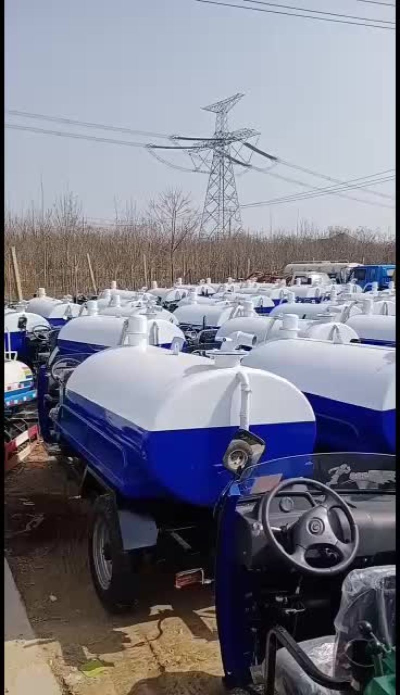 各种环卫车辆雾炮洒水车适用于政府学校小区街道
