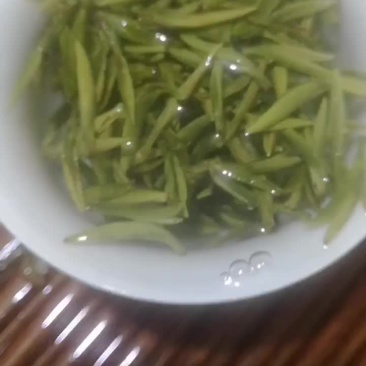 头采米牙杆杆的