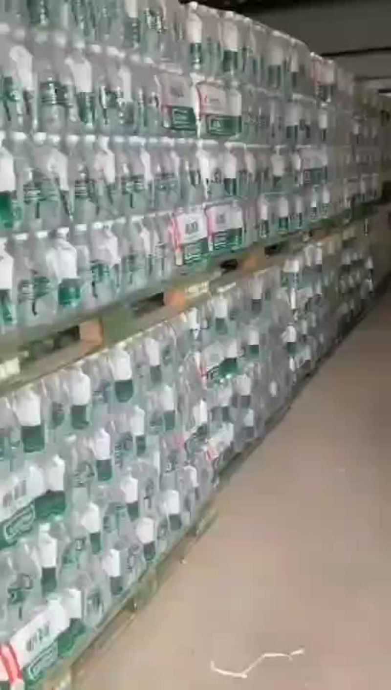 怡宝矿泉水10万包