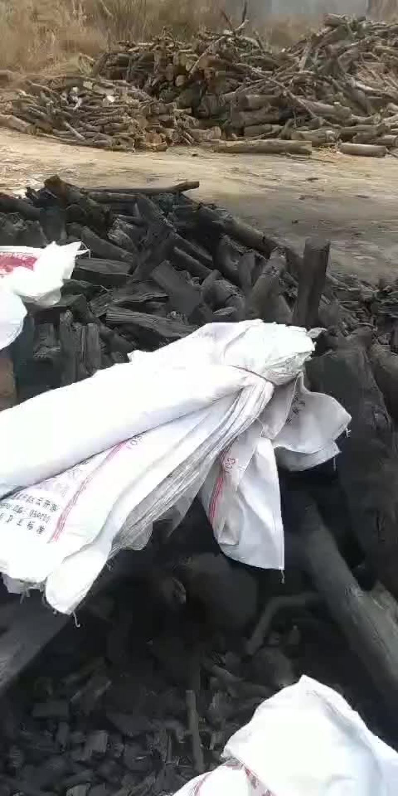 手拣干闷纯苹果木木炭