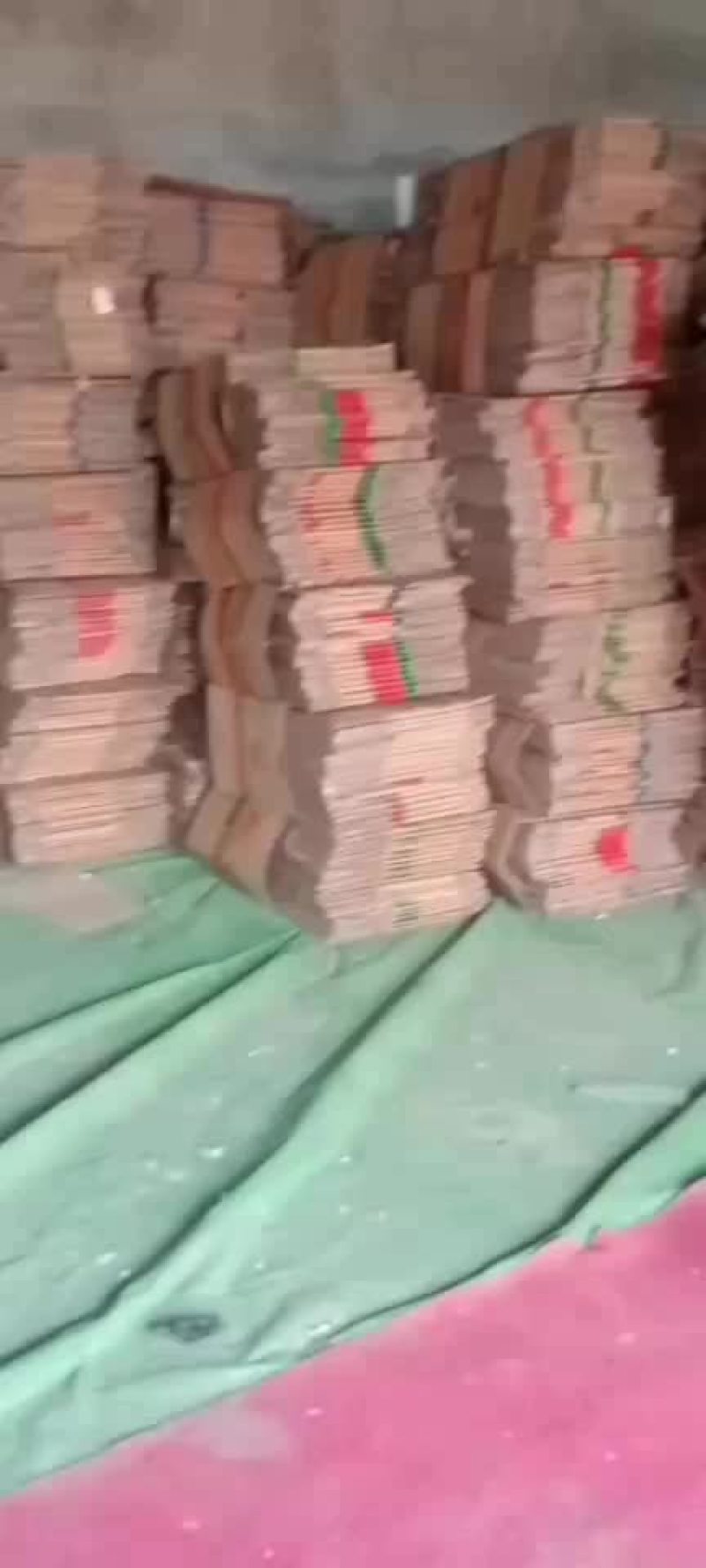 出售香蕉箱要的联系我