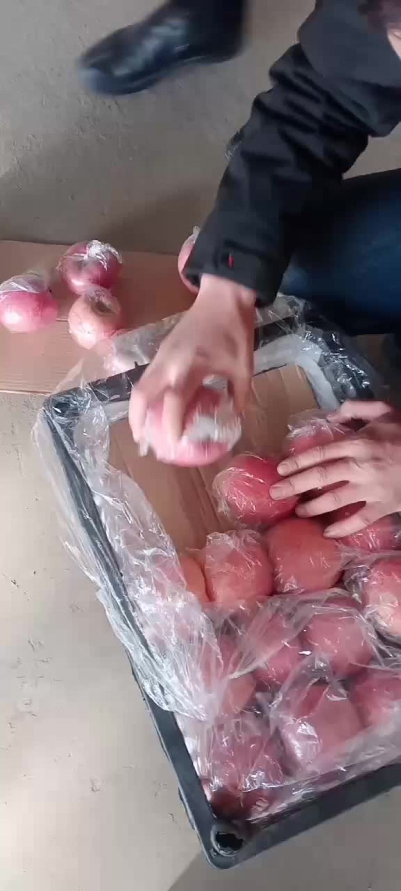 纸加膜红富士(万荣黄土高坡)萍果，