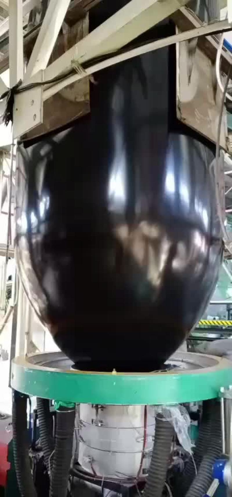 黑地膜