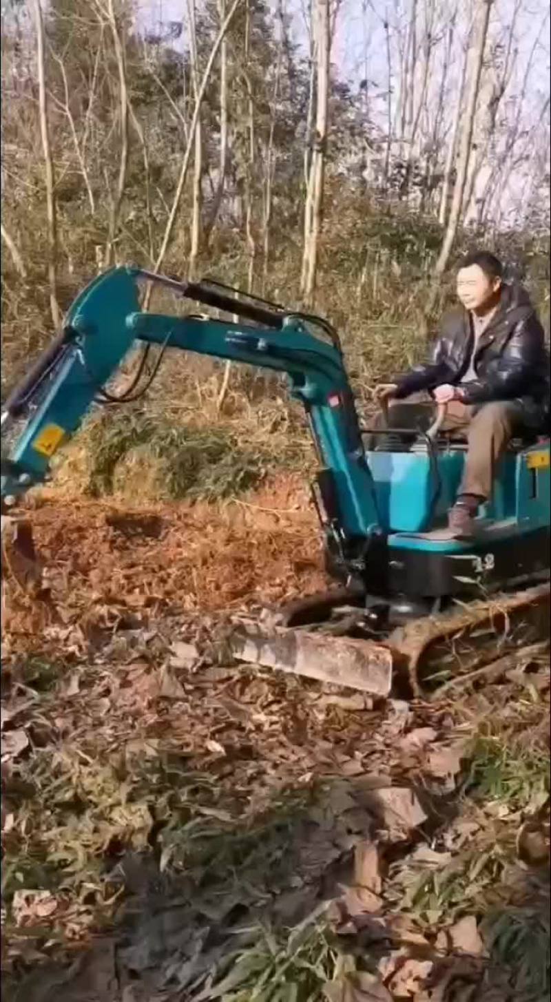 履带小型挖掘机果园大棚挖沟机360度挖机